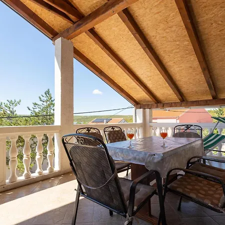 Lejlighed Lovely Apartment In Susnjar Ii, Krusevo With Wifi
